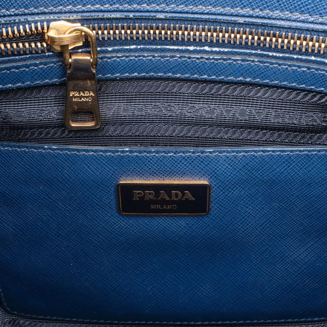 Prada Prada Blue Saffiano Leather Galleria Handbag Blauw