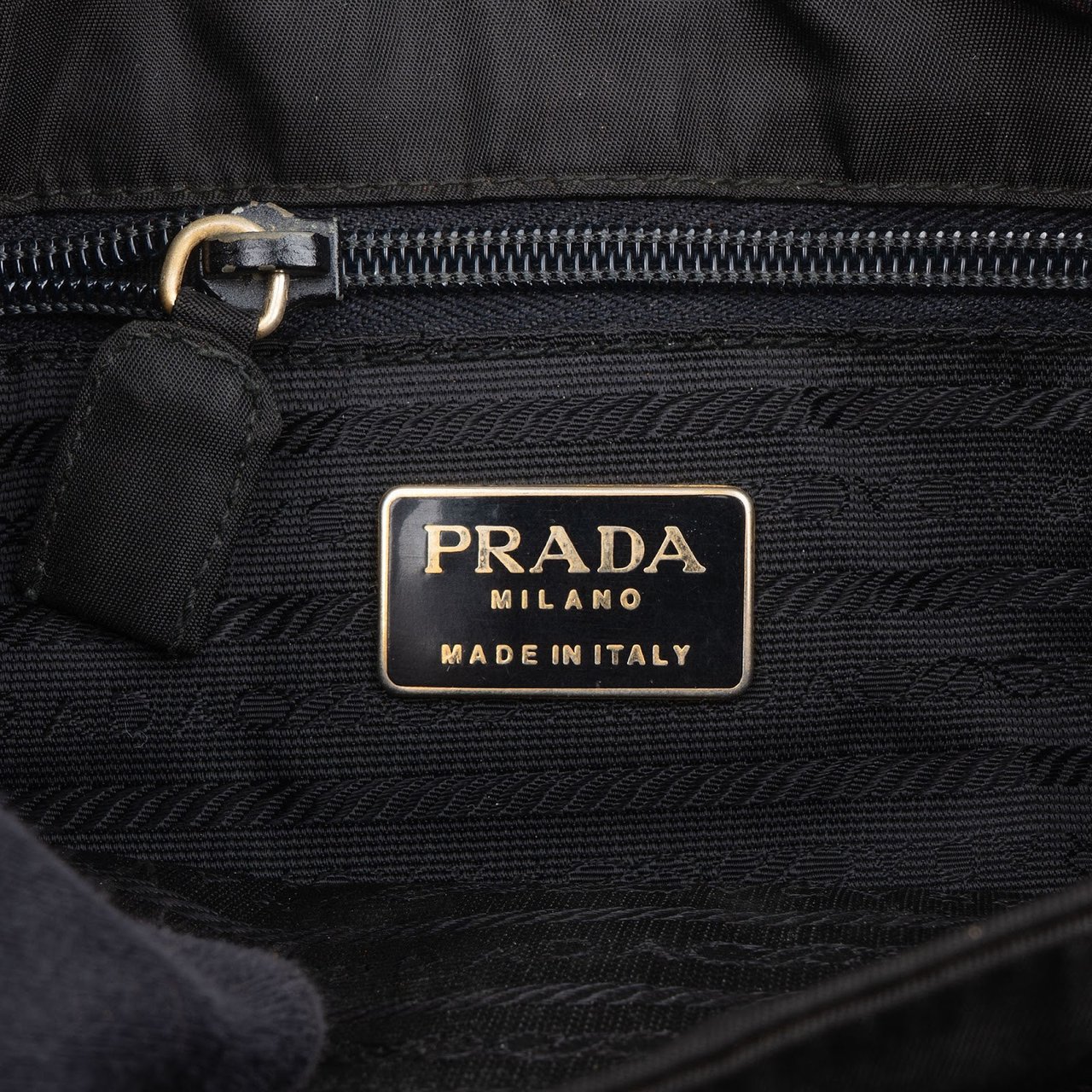 Prada Nylon Triangle Handbag Zwart
