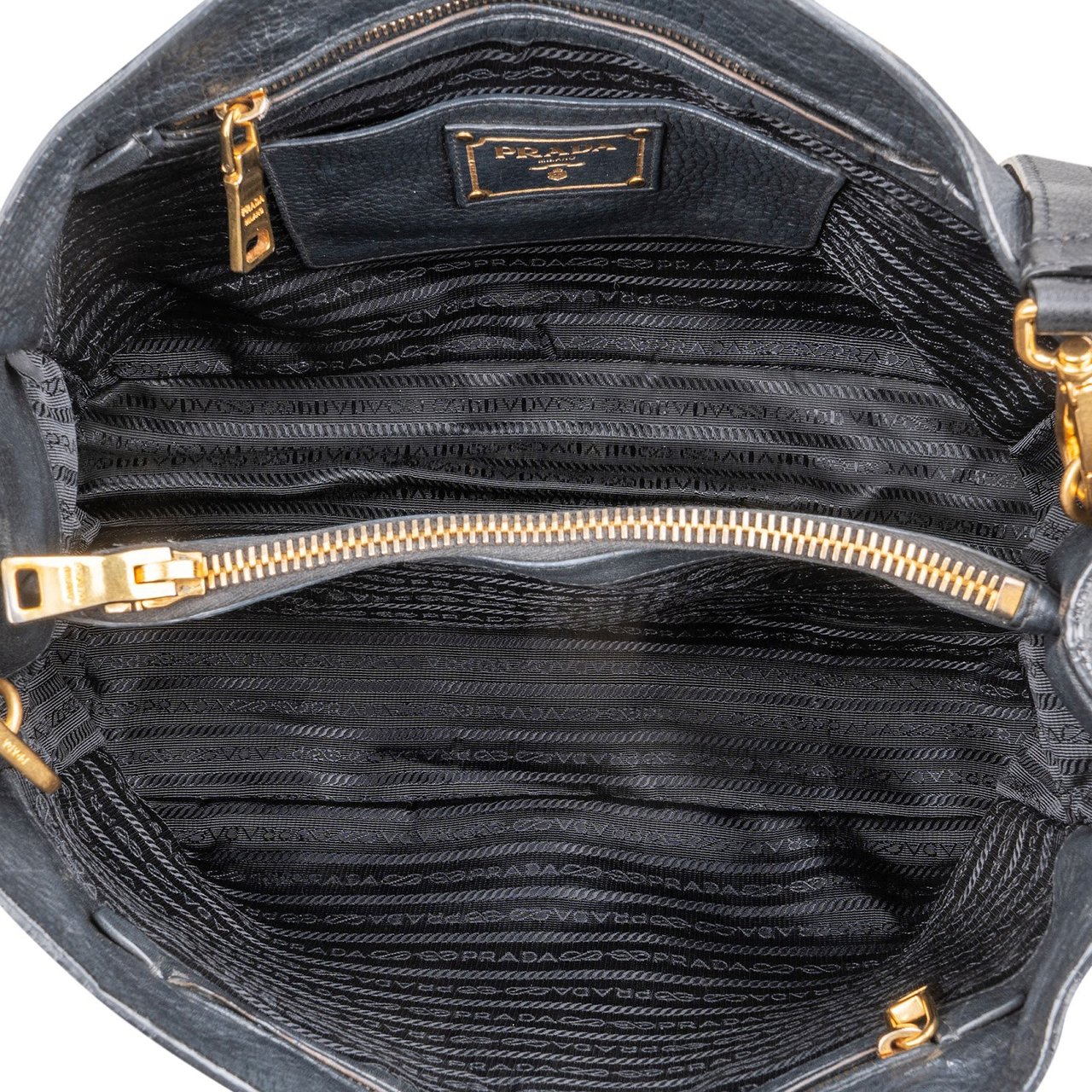 Prada Soft Calfskin Galleria Handbag Zwart