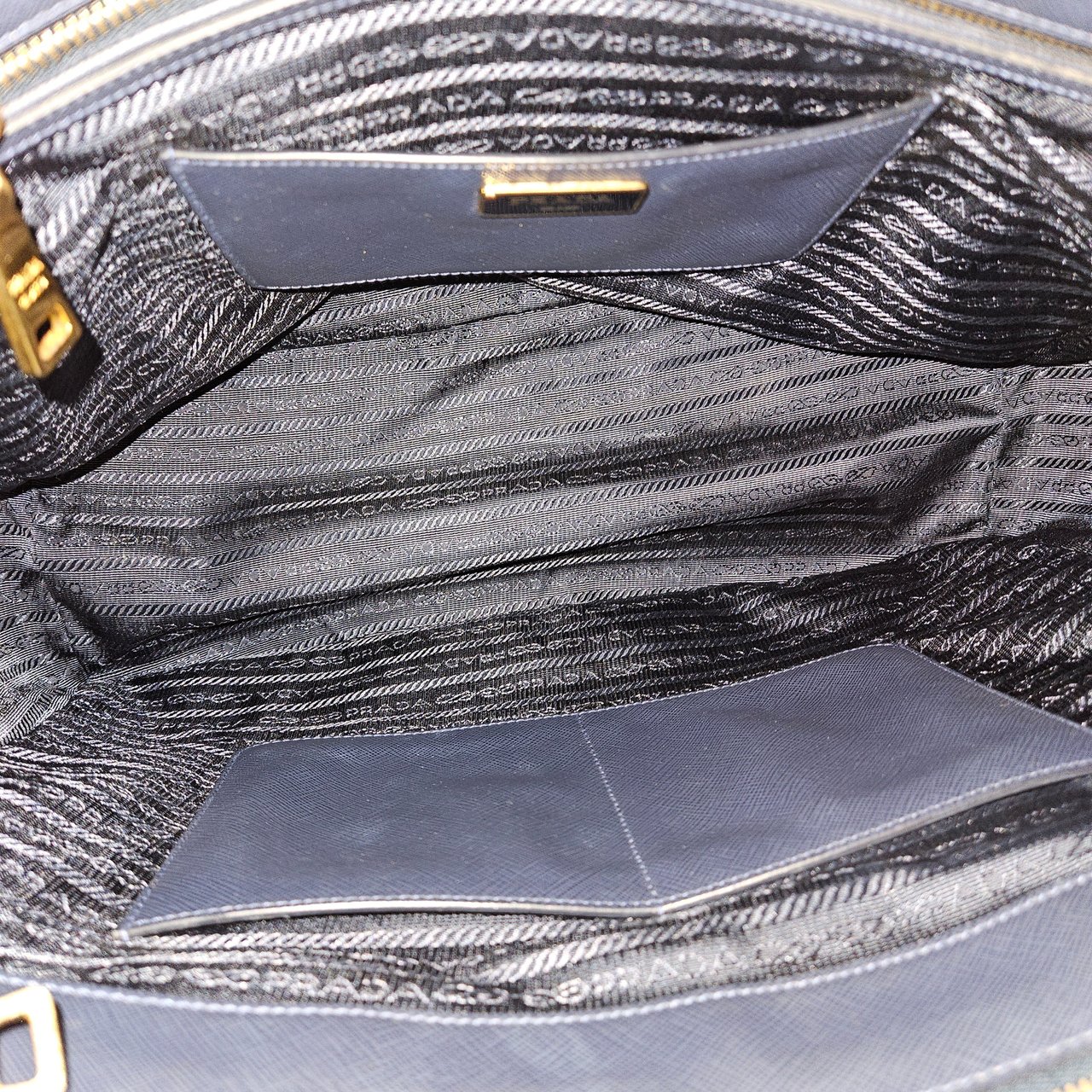 Prada Prada Bicolor Saffiano Leather Galleria Handbag Blauw