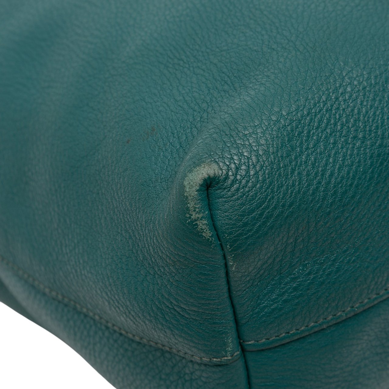 Prada Vitello Daino Open Convertible Tote Blauw