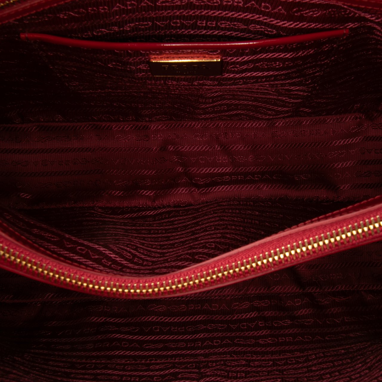 Prada Large Spazzolato Promenade Satchel Rood