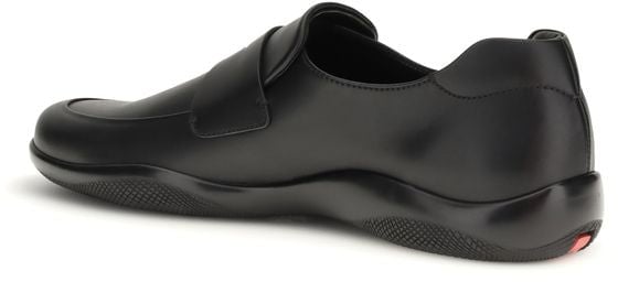 Prada Black Calf Leather Bos Taurus Slip-On Loafers Zwart