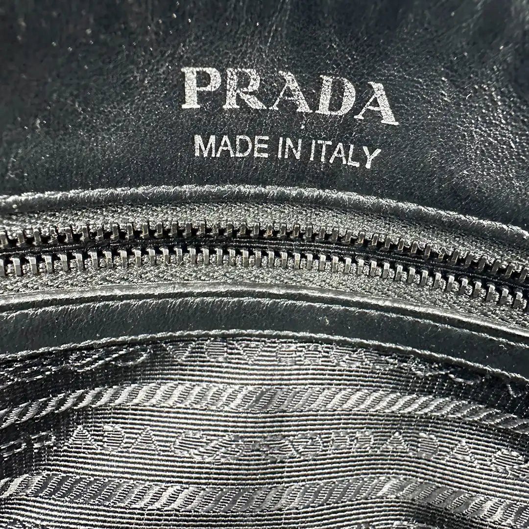 Prada Prada Camera Bag All Black Edition / very good Zwart