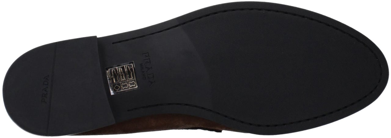 Prada Brown Leather Slip-On Loafers Bruin