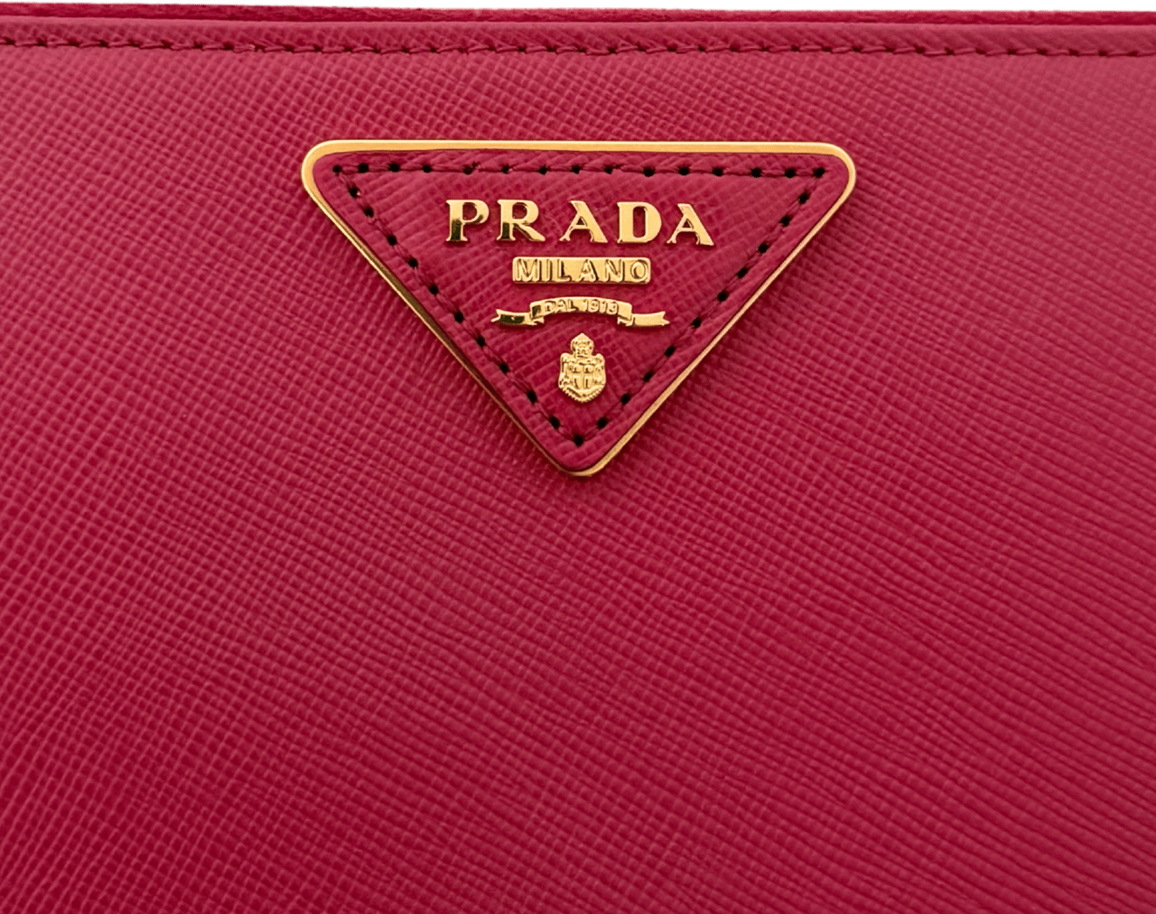 Prada Prada Zippy Geldbörse aus Saffiano Leder Pink / sehr gut Roze