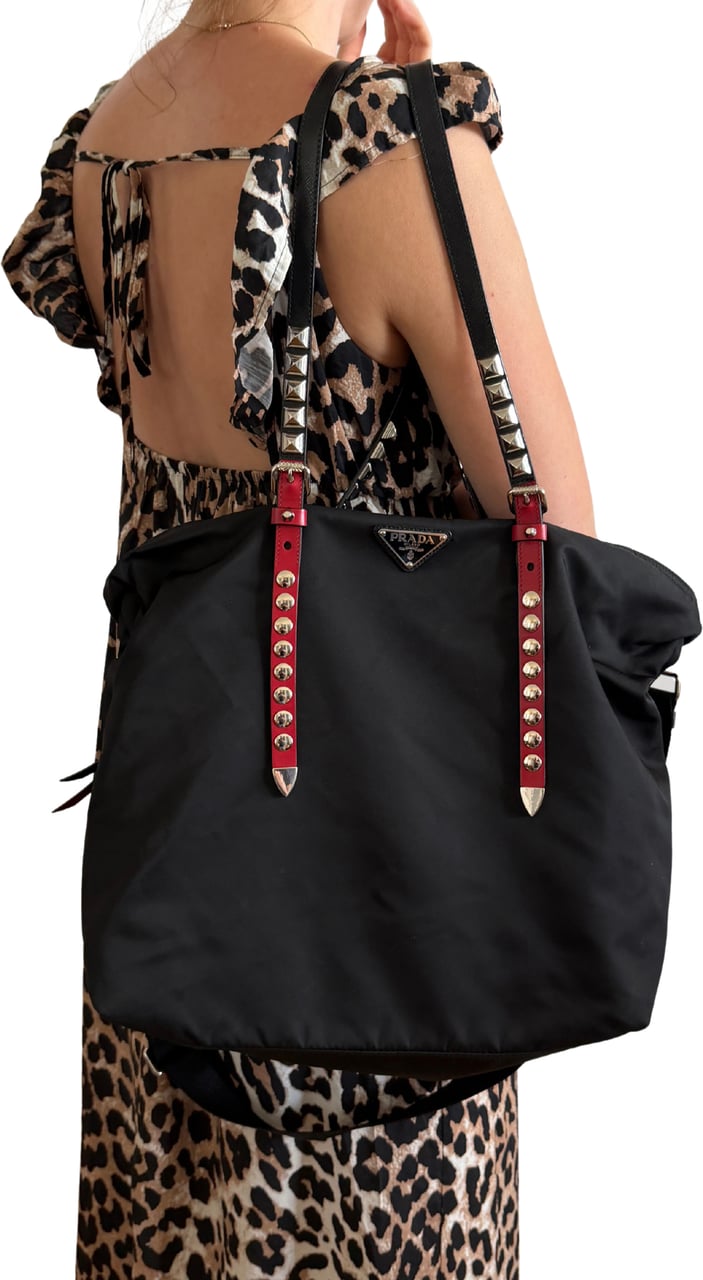 Prada Nylon New Vela Studded Tote Bag schwarz Zwart