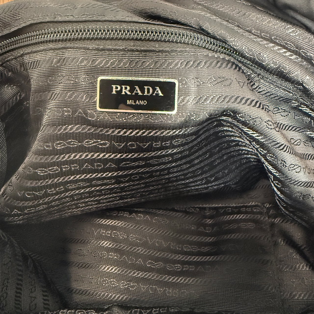 Prada Nylon New Vela Studded Tote Bag schwarz Zwart