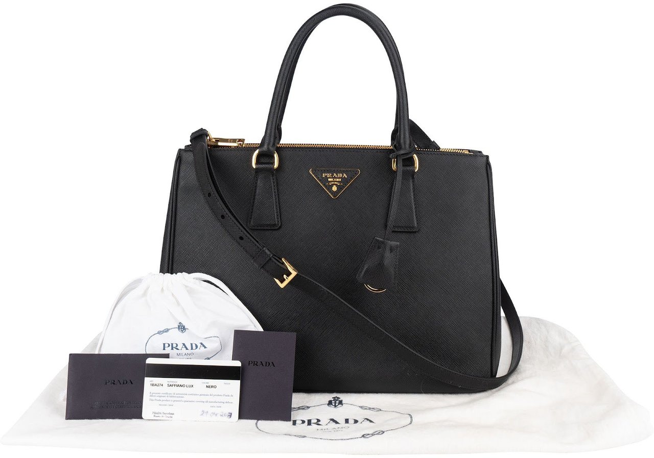 Prada Prada Saffiano Leather Galleria Handbag Zwart