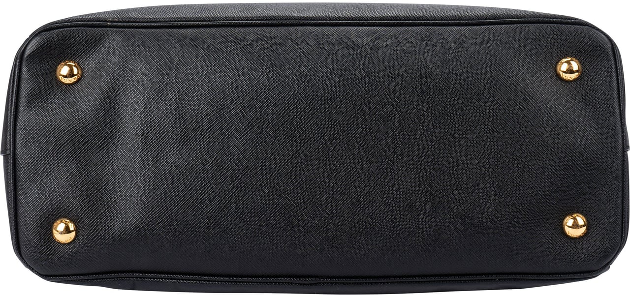Prada Prada Nero Saffiano Leather Galleria Handbag Divers