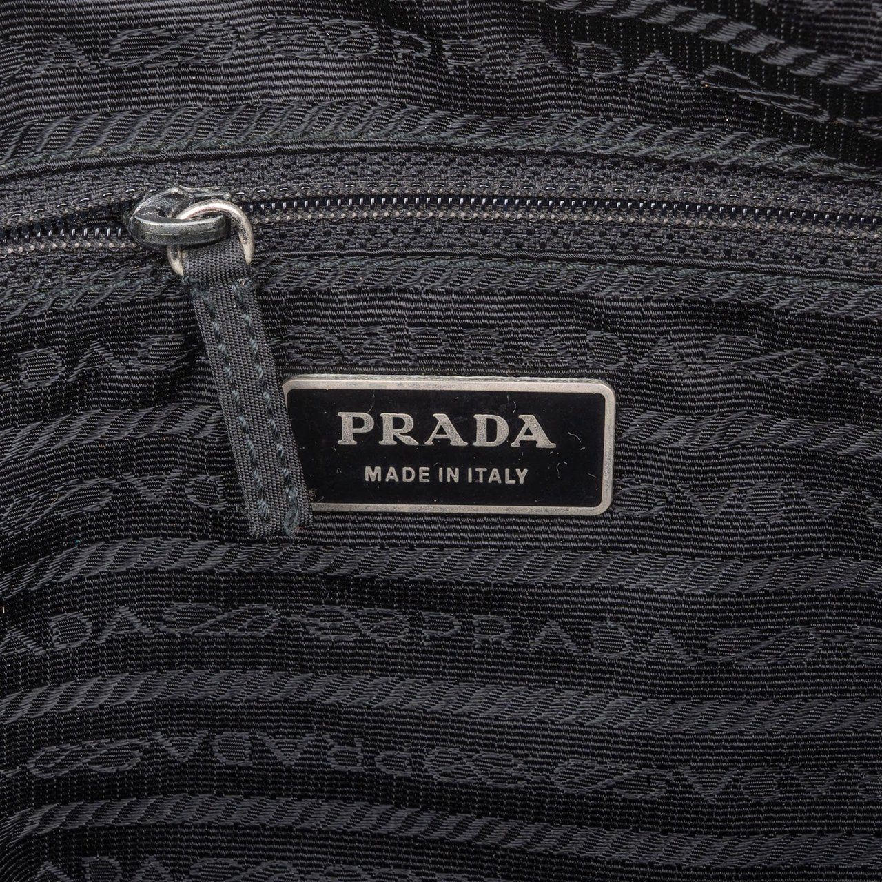 Prada Prada Nylon Triangle Messenger Crossbody Bag Zwart