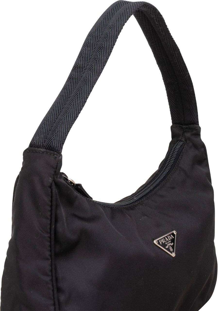 Prada Prada Nylon Triangle Vintage Re-Editon Handbag Zwart
