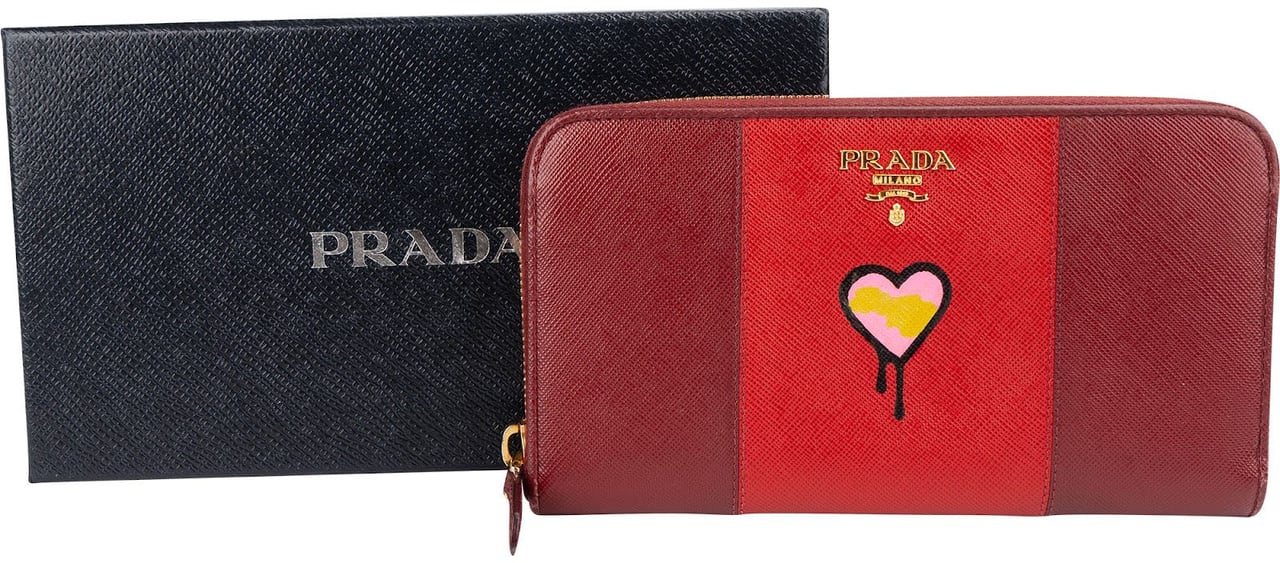 Prada Saffiano Leather Heart Print Zip Around Wallet Rood