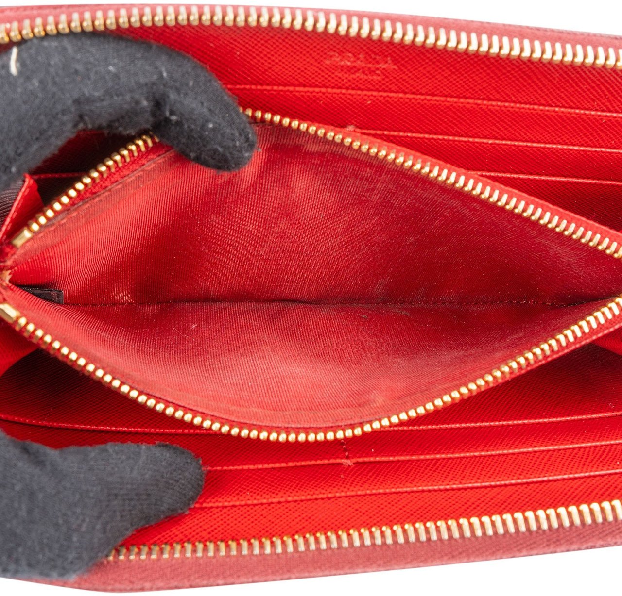 Prada Saffiano Leather Heart Print Zip Around Wallet Rood