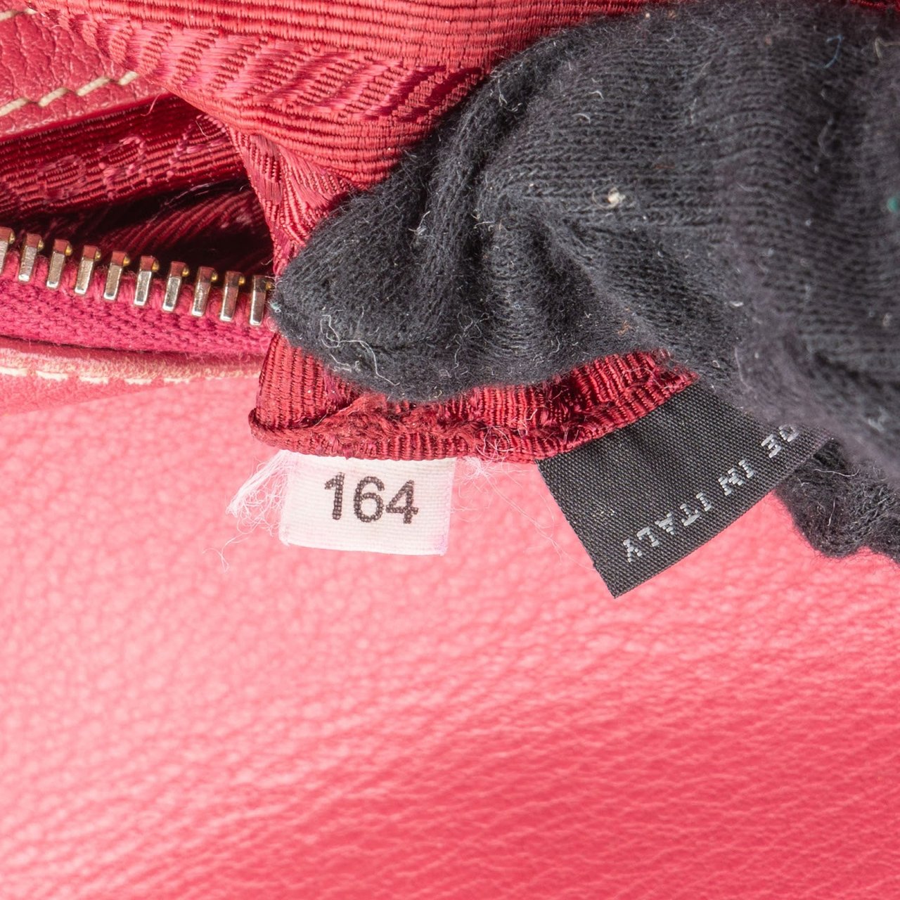 Prada Pink Leather Hobo Shoulder Bag Rood