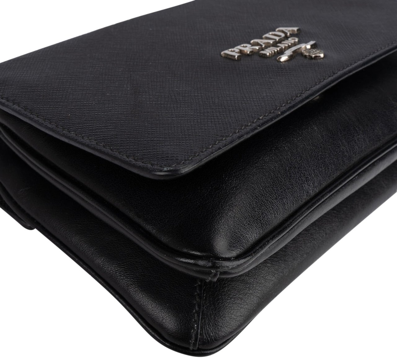 Prada Saffiano Leather Chain Wallet Crossbody Bag Zwart