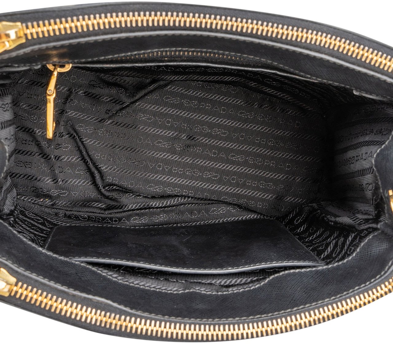 Prada Saffiano Leather Small Galleria Handbag Zwart