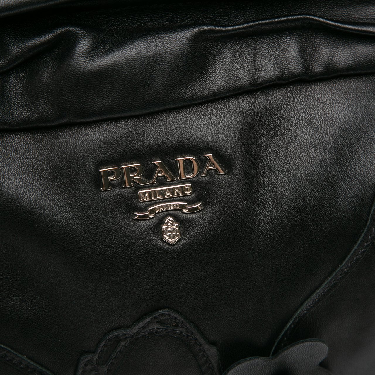 Prada Nappa Intarsio Flower Shopping Tote Zwart
