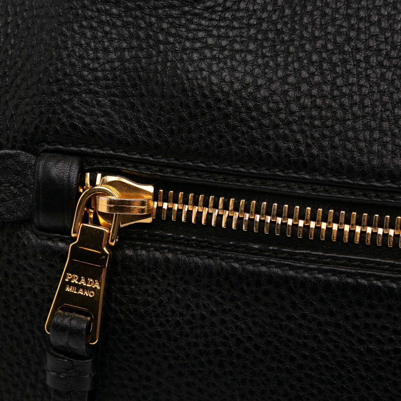 Prada Vitello Phenix Convertible Satchel Zwart