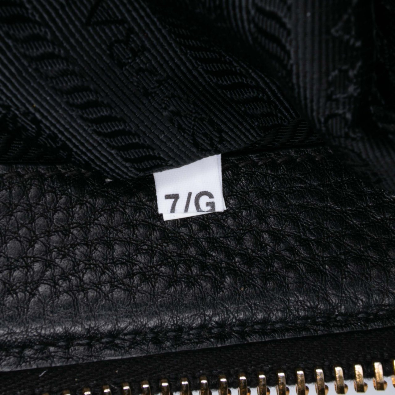 Prada Vitello Phenix Convertible Satchel Zwart