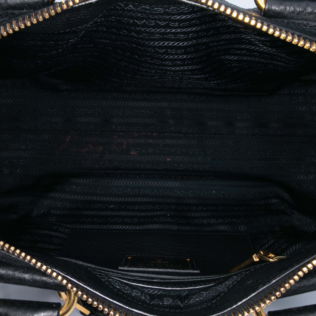 Prada Vitello Phenix Convertible Satchel Zwart