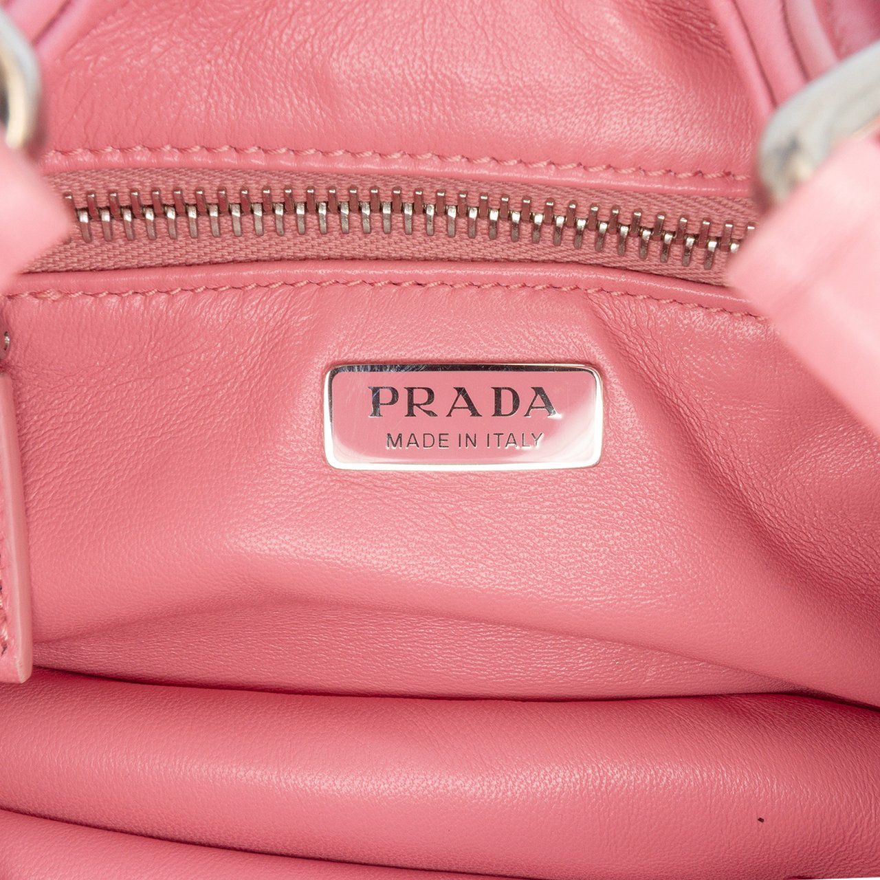 Prada Nappa Soft Padded Re Edition 2002 Moon Satchel Roze