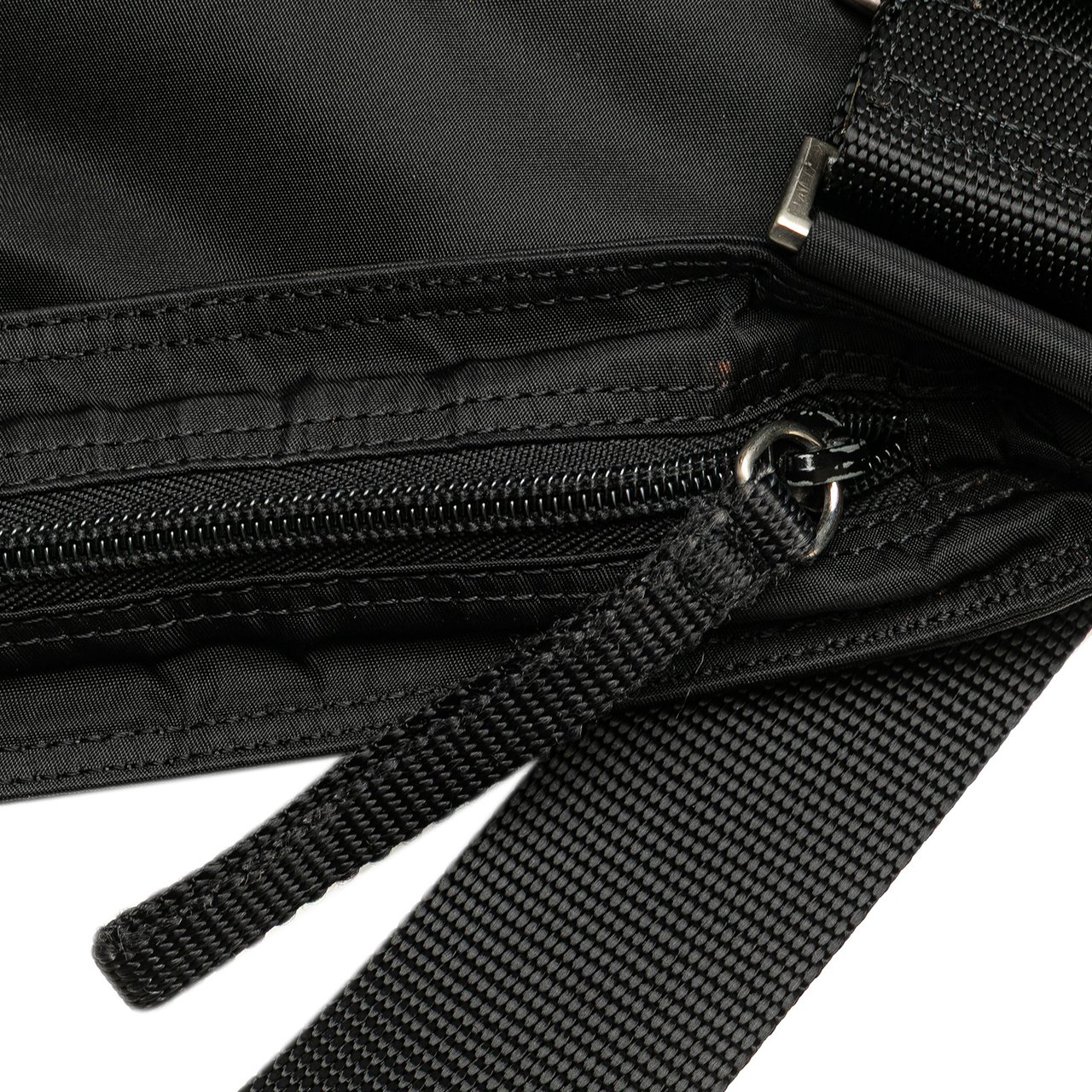 Prada Tessuto Zip Top Crossbody Zwart