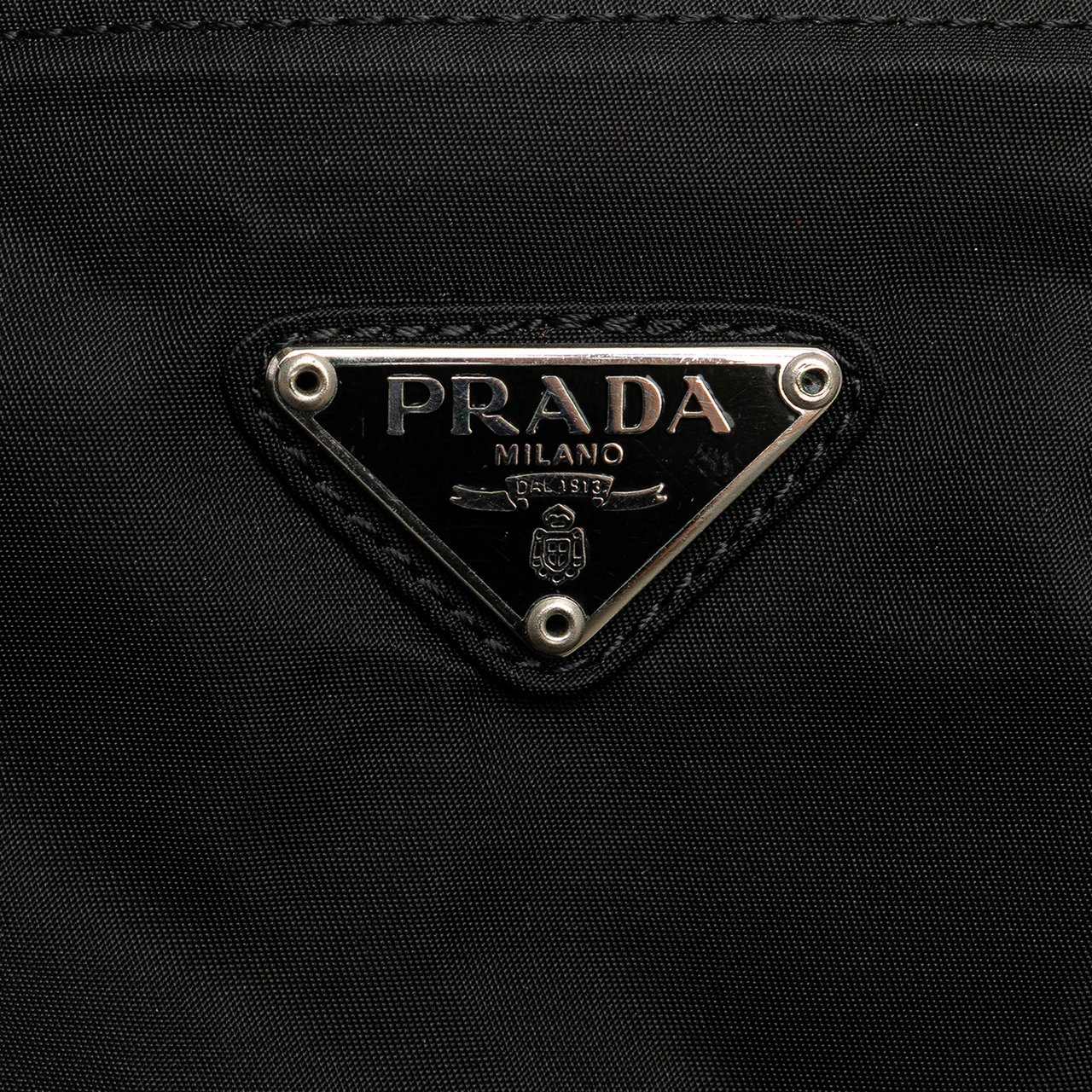 Prada Tessuto Zip Top Crossbody Zwart