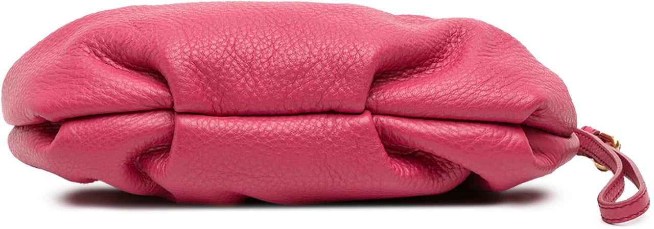 Prada Vitello Daino Wristlet Clutch Roze