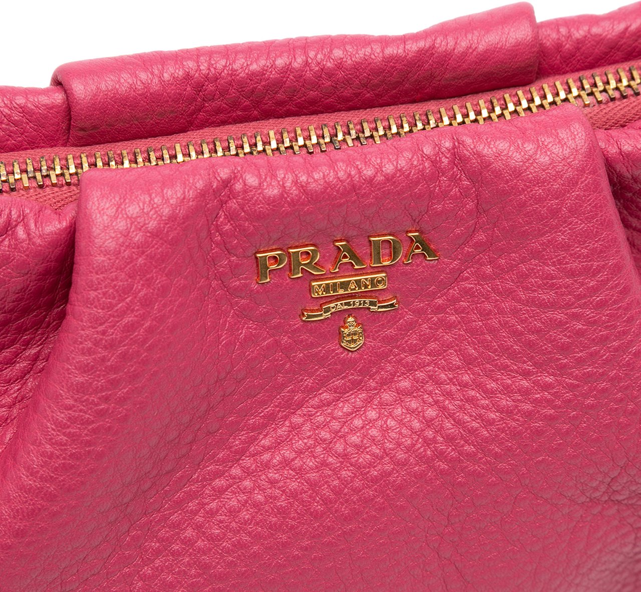 Prada Vitello Daino Wristlet Clutch Roze