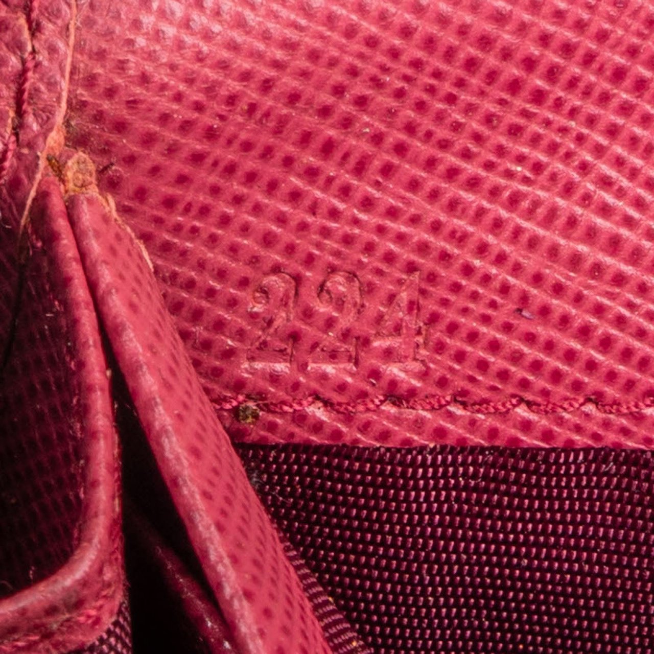 Prada Saffiano Leather Continental Wallet Rood