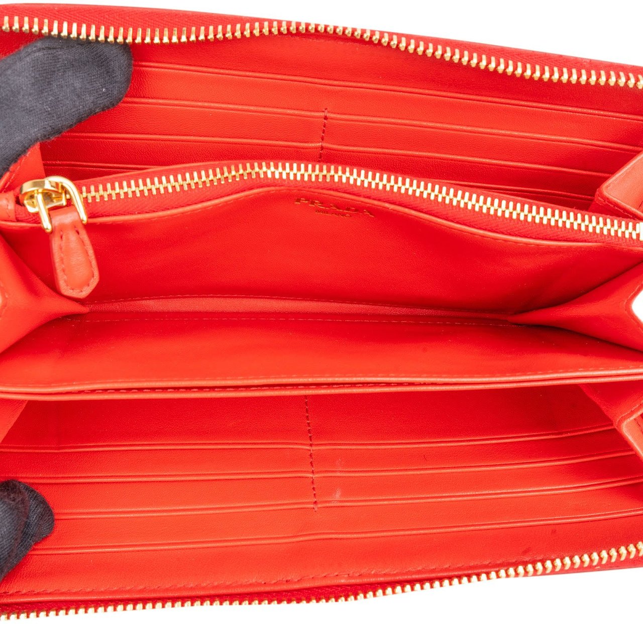 Prada Saffiano Leather Bow Zip Around Wallet Rood