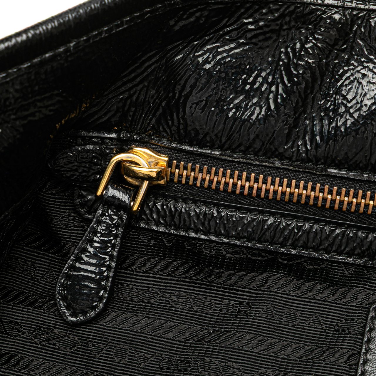 Prada Tessuto Canapa Logo Bow Tote Zwart