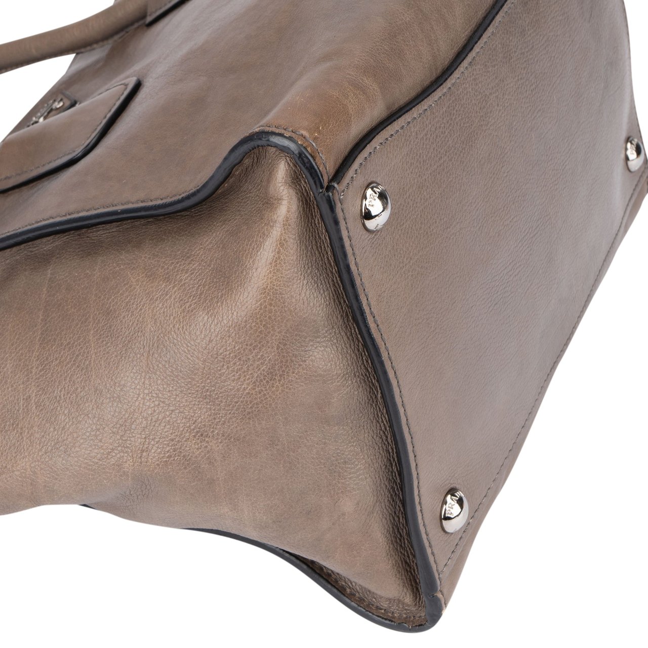 Prada Prada Leather Vitello Handbag Divers