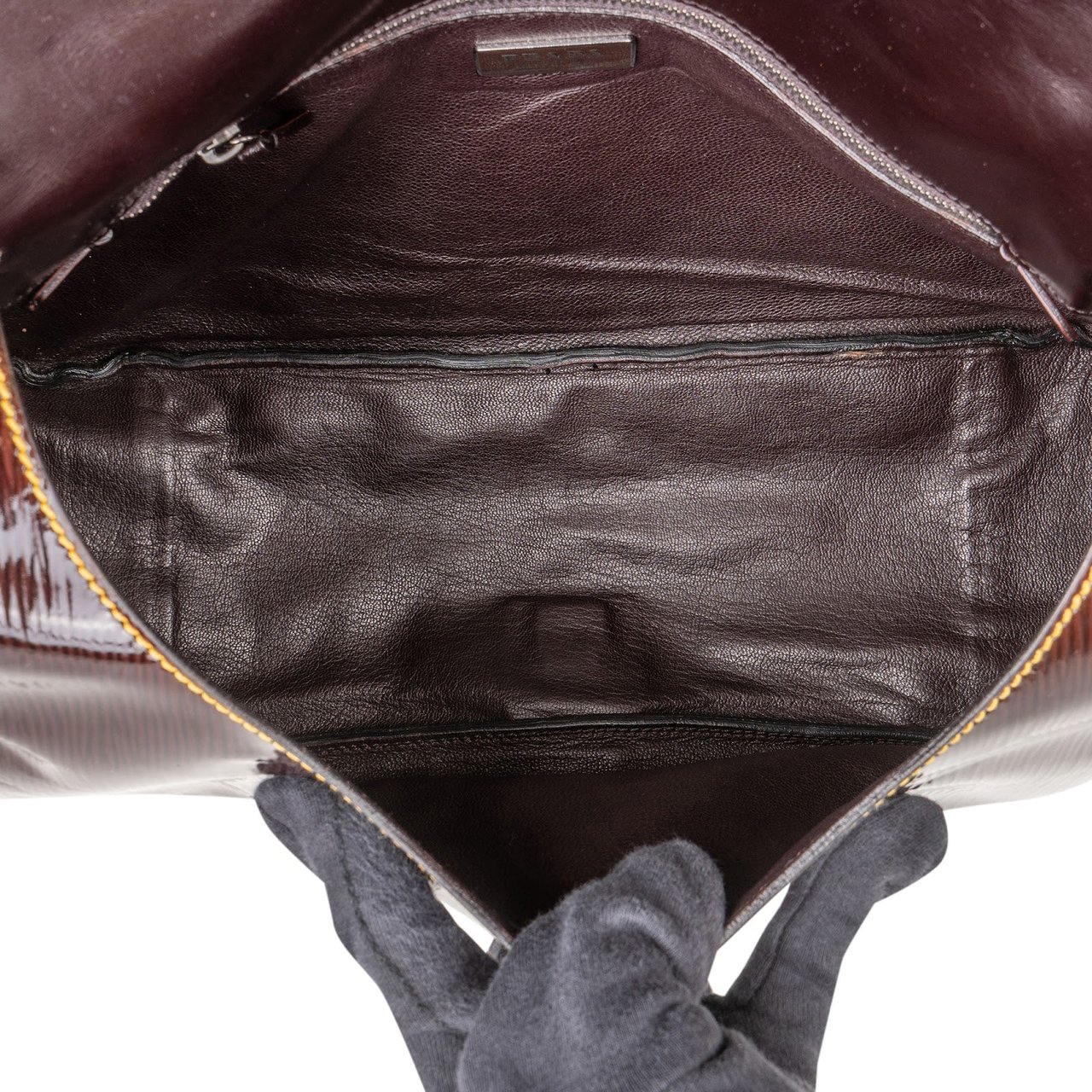 Prada Brown Vernice Saffiano Leder Saddle Flap Shoulder Bag Bruin