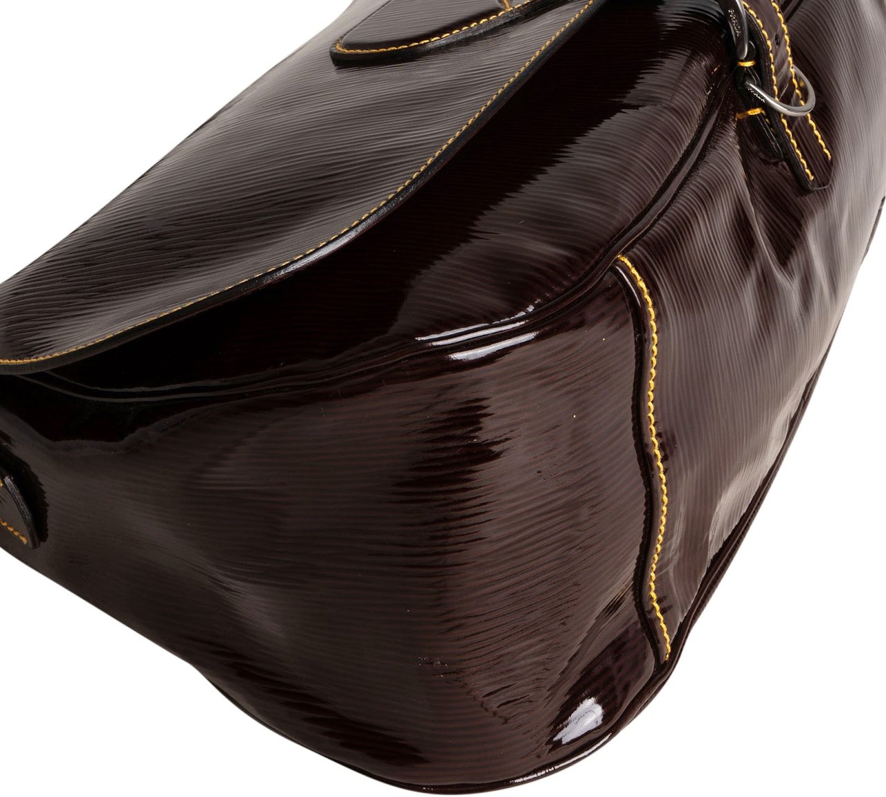 Prada Brown Vernice Saffiano Leder Saddle Flap Shoulder Bag Bruin