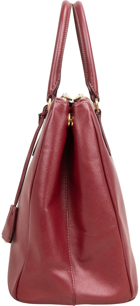 Prada Saffiano Leather Galleria Handbag Rood