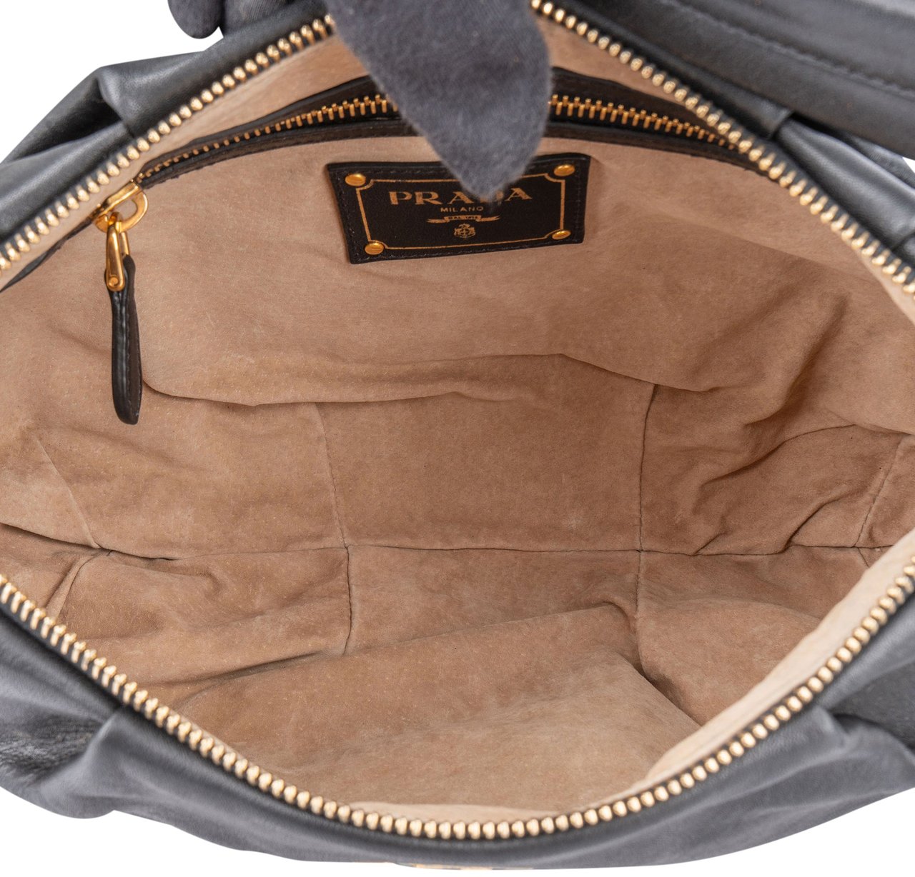 Prada Prada Classic Leather Handbag Zwart