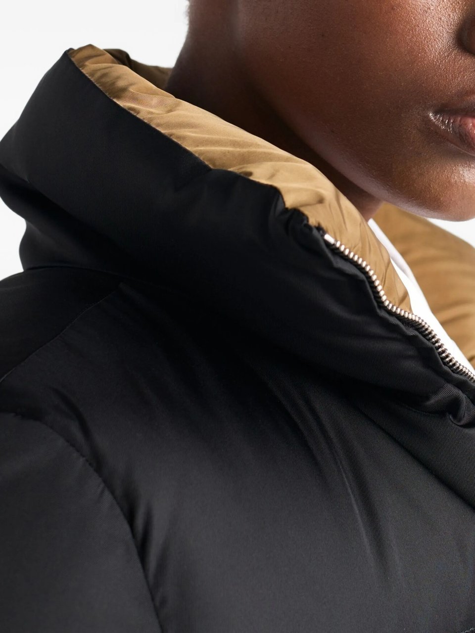 Prada Cropped Puffer Jacket With High Collar And Zipper Closure Zwart