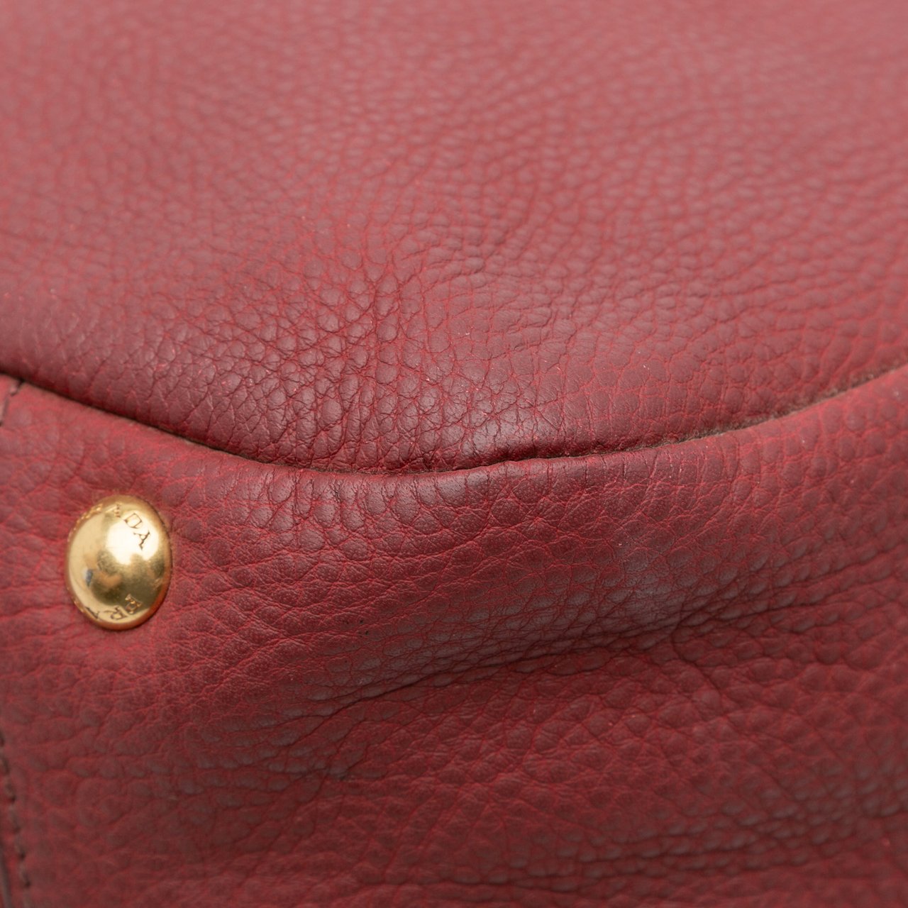 Prada Vitello Daino Zip Top Satchel Rood