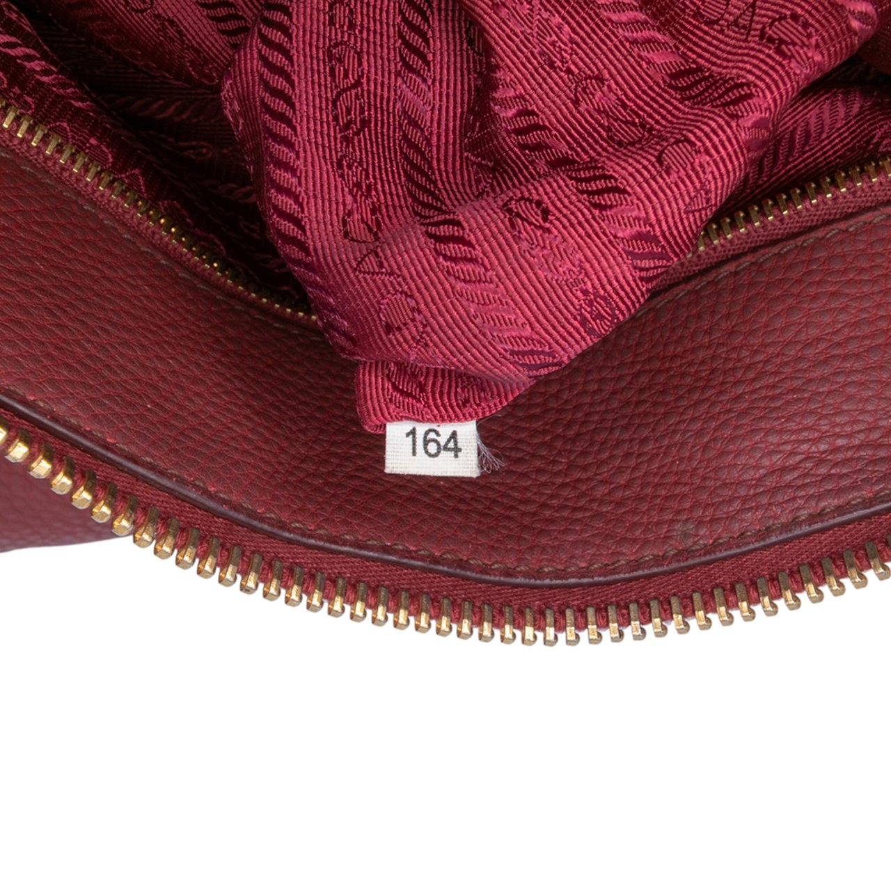 Prada Vitello Daino Zip Top Satchel Rood