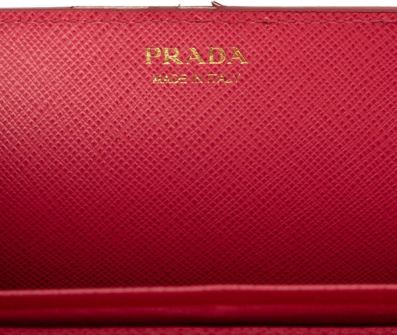 Prada Saffiano Wallet On Chain Roze