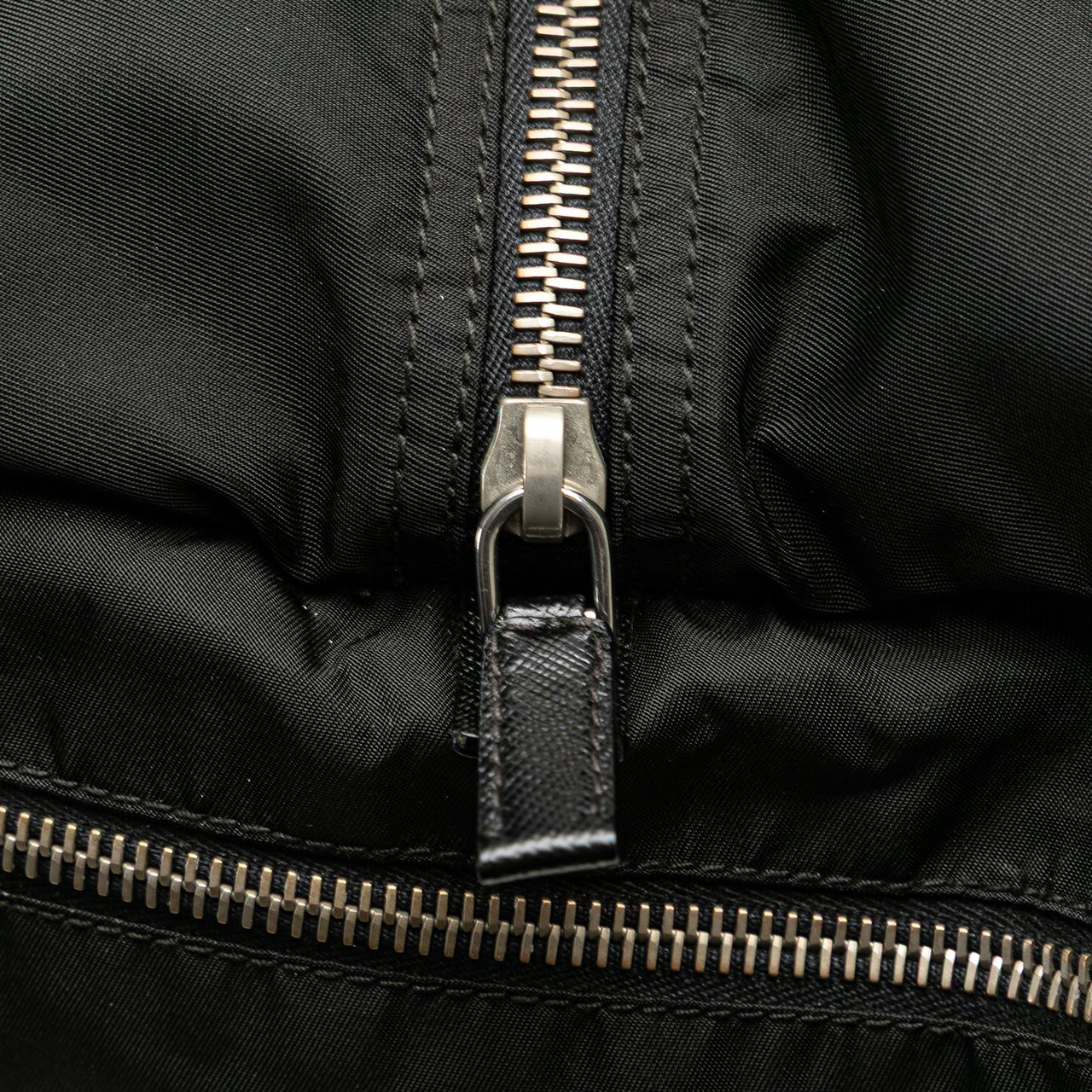 Prada Saffiano Trimmed Tessuto Handbag Zwart
