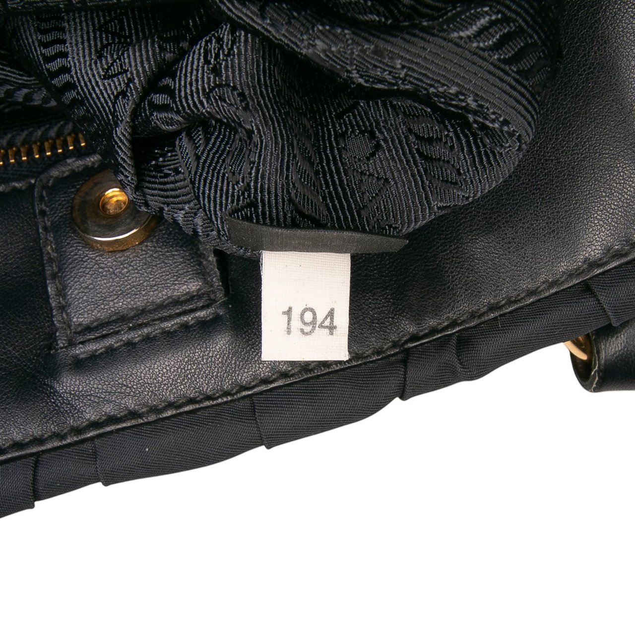 Prada Tessuto Gaufre Satchel Zwart