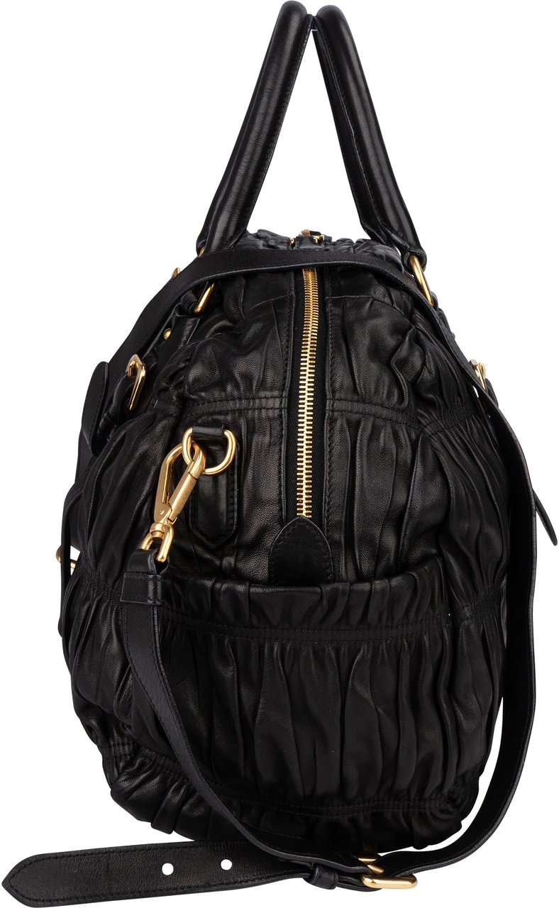 Prada Quilted Leather City Handbag Zwart
