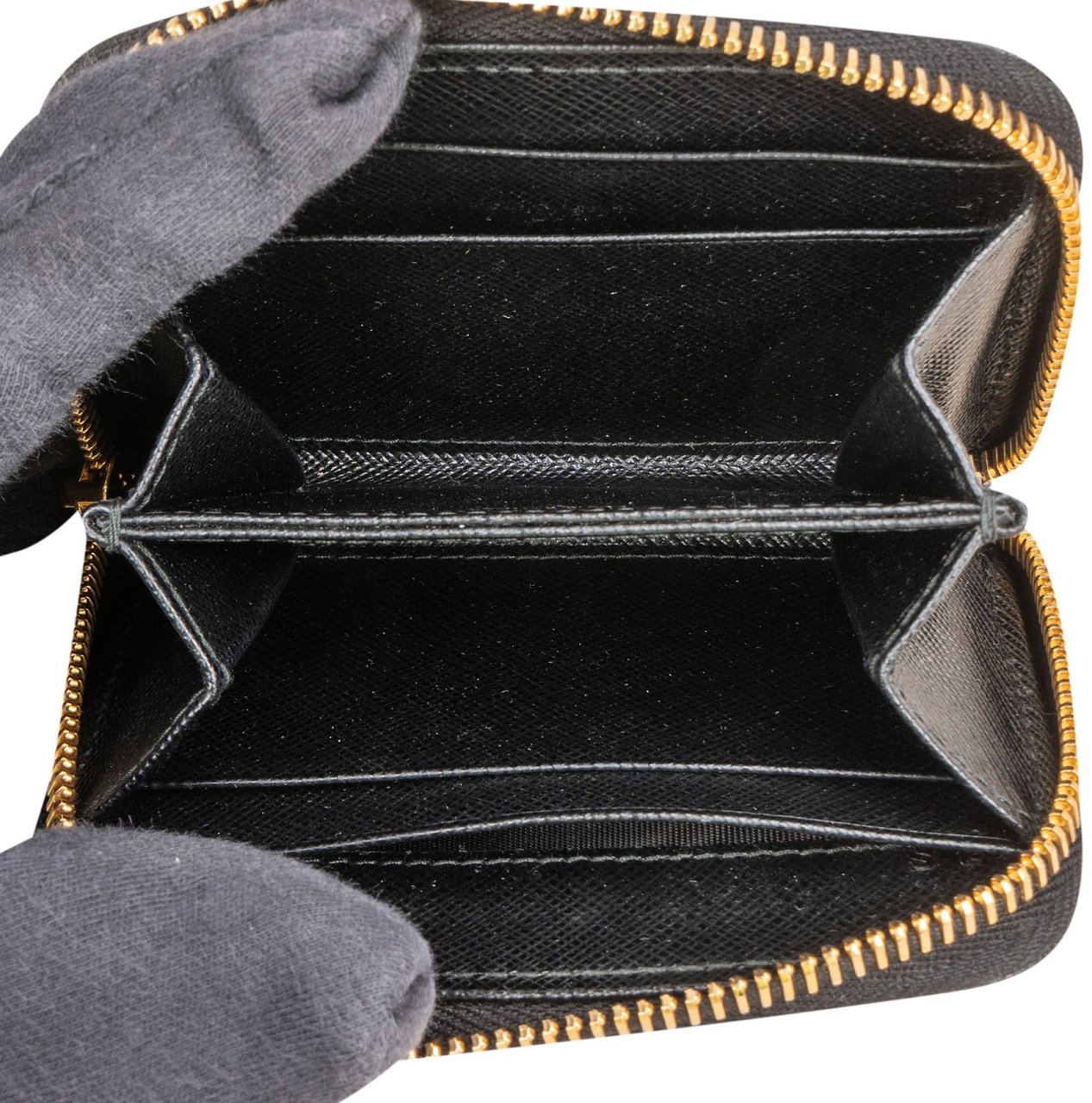 Prada Saffiano Leather Small Zip Around Coin Purse Wallet Zwart