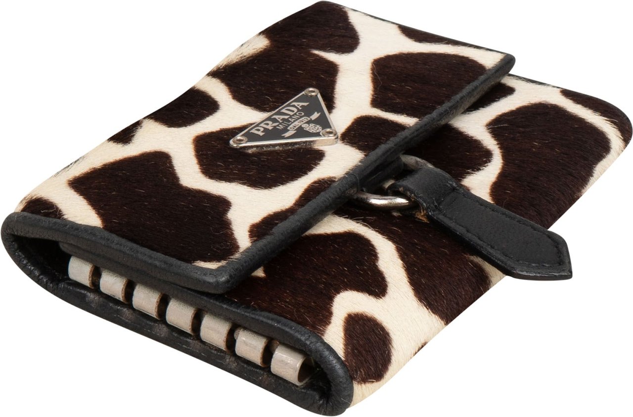 Prada Cavallino Animal Hair Giraffe Print Key Holder Zwart