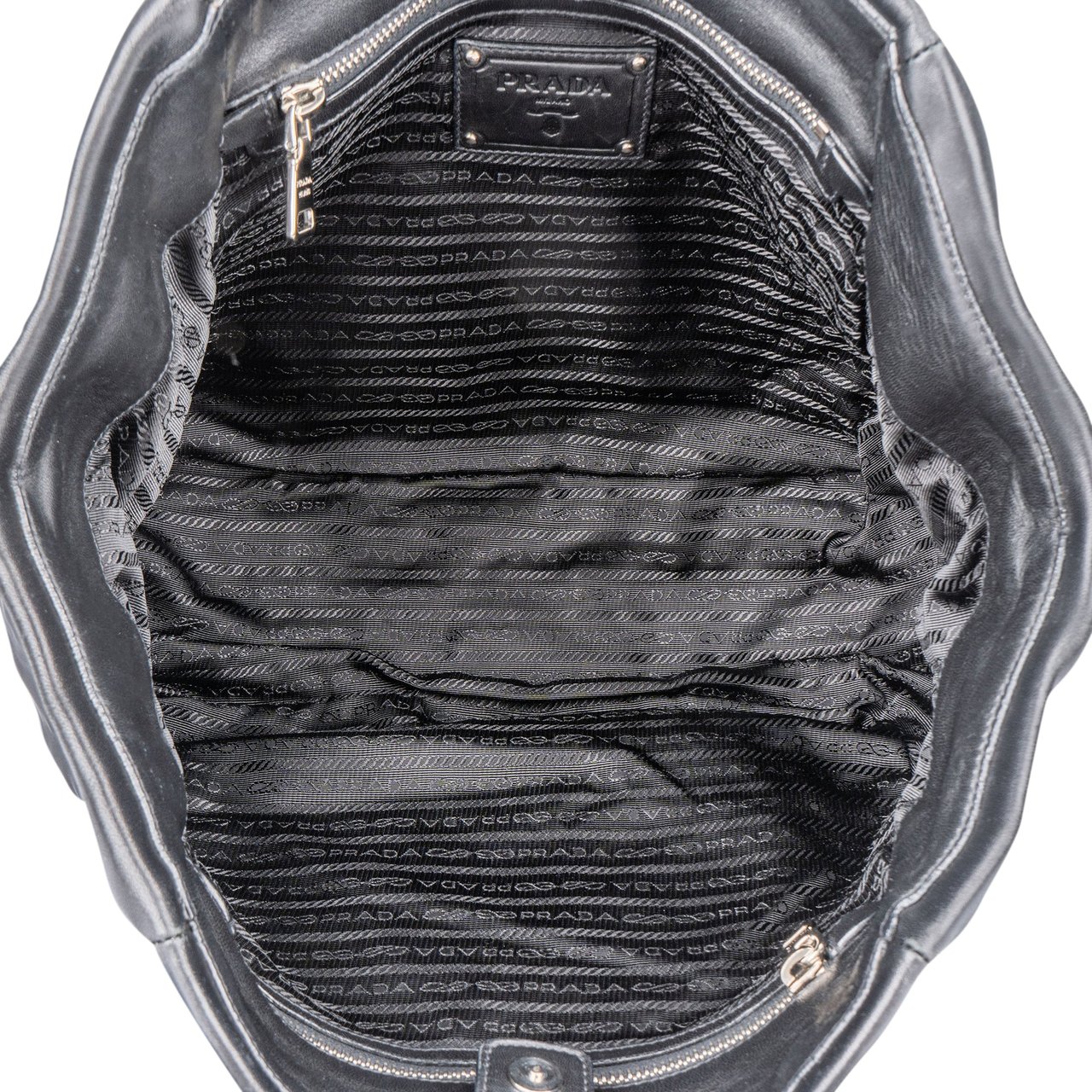 Prada Prada Black Tessuto Zipper Handbag Zwart