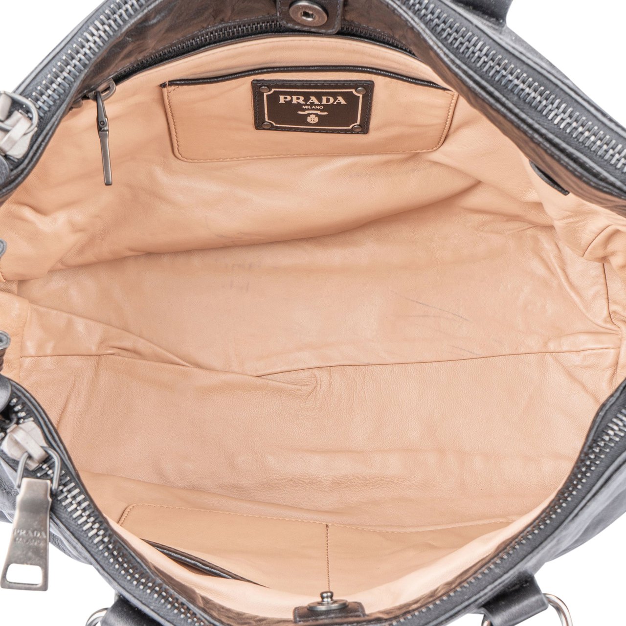 Prada Prada Black Series Nappa Antique Vitello Handbag Zwart