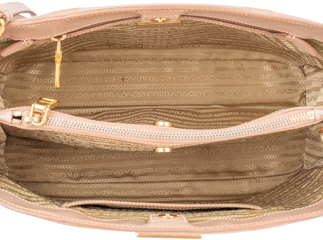 Prada Prada Pink Saffiano Leather Galleria Handbag Roze